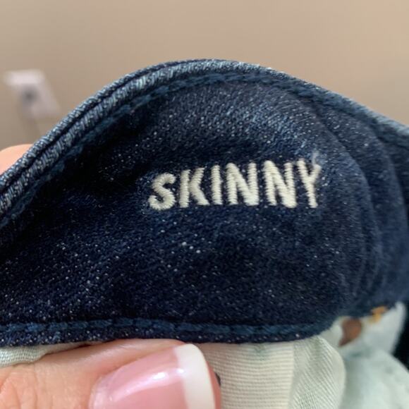 American Eagle Stretch Skinny Dark Wash Jeans - Picture 3 of 5